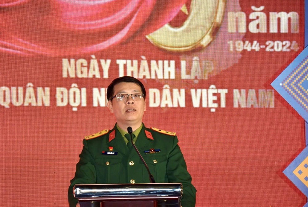 Trung tá, TS Trần Hữu Huy, Viện Lịch sử quân sự (Bộ Tổng Tham mưu Quân đội nhân dân Việt Nam) phát biểu tại sự kiện.