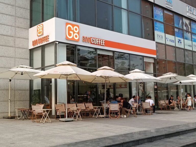 Khuôn viên quán Goo Coffee
