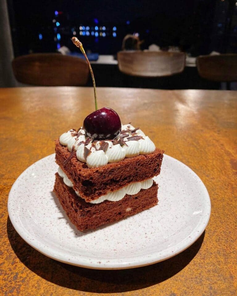 Black Forest – Sự hòa quyện của socola và anh đào