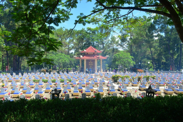 Nơi yên nghỉ của những anh hùng đã hi sinh vì Tổ quốc