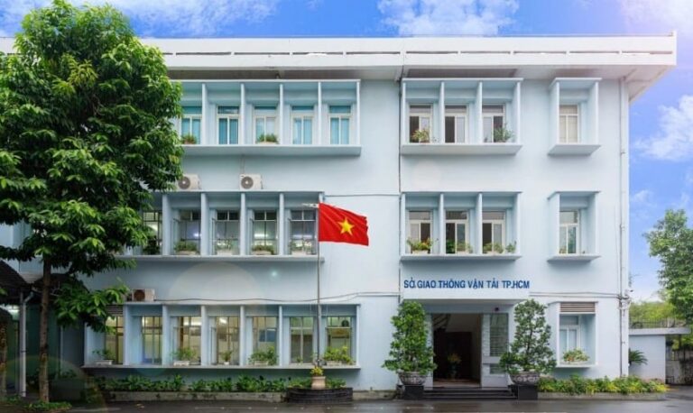 Sở Giao Vận tải TP.HCM hiện đang tọa lạc tại 63 Lý Tự Trọng, phường Bến Nghé, quận 1, TP.HCM