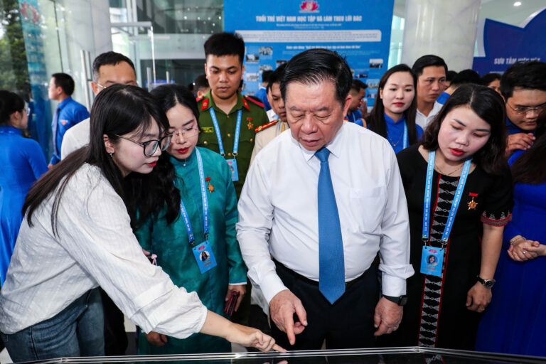 [THANH NIÊN] NHỮNG TẤM GƯƠNG SÁNG TRUYỀN CẢM HỨNG CHO THANH NIÊN CẢ NƯỚC