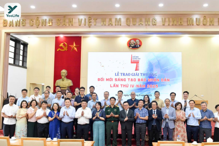 [NHÂN DÂN] BÁO NHÂN DÂN TRIỂN LÃM, RA MẮT ẤN PHẨM KỶ NIỆM NGÀY SINH CHỦ TỊCH HỒ CHÍ MINH