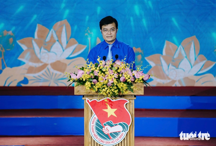 Bí thư thứ nhất Trung ương Đoàn Bùi Quang Huy phát biểu tại lễ tuyên dương - Ảnh: THANH HIỆP