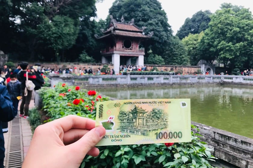 Trên tờ tiền 100.000 VNĐ