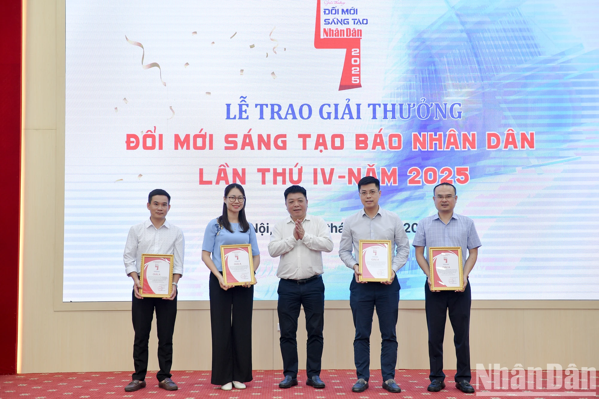 Nhiều sản phẩm ấn tượng được vinh danh tại Lễ tổng kết Ngày Đổi mới sáng tạo Báo Nhân Dân lần thứ 4.