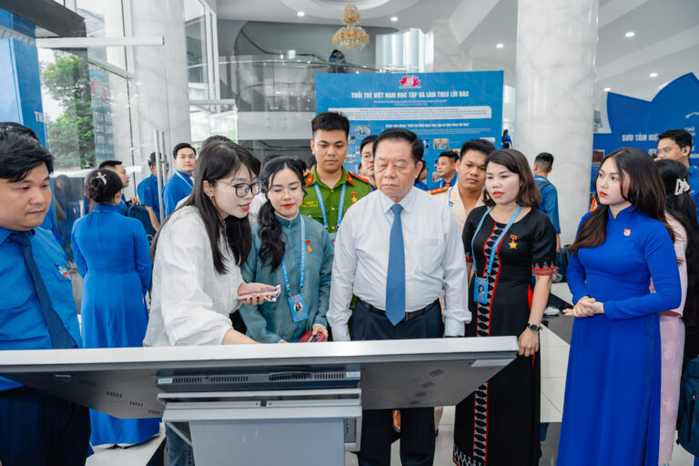 [THANH NIÊN] NHỮNG TẤM GƯƠNG SÁNG TRUYỀN CẢM HỨNG CHO THANH NIÊN CẢ NƯỚC
