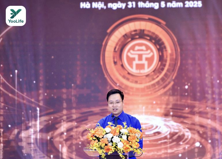 Phó Bí thư Thành đoàn Hà Nội Trần Quang Hưng phát biểu trong nghi lễ khai mạc