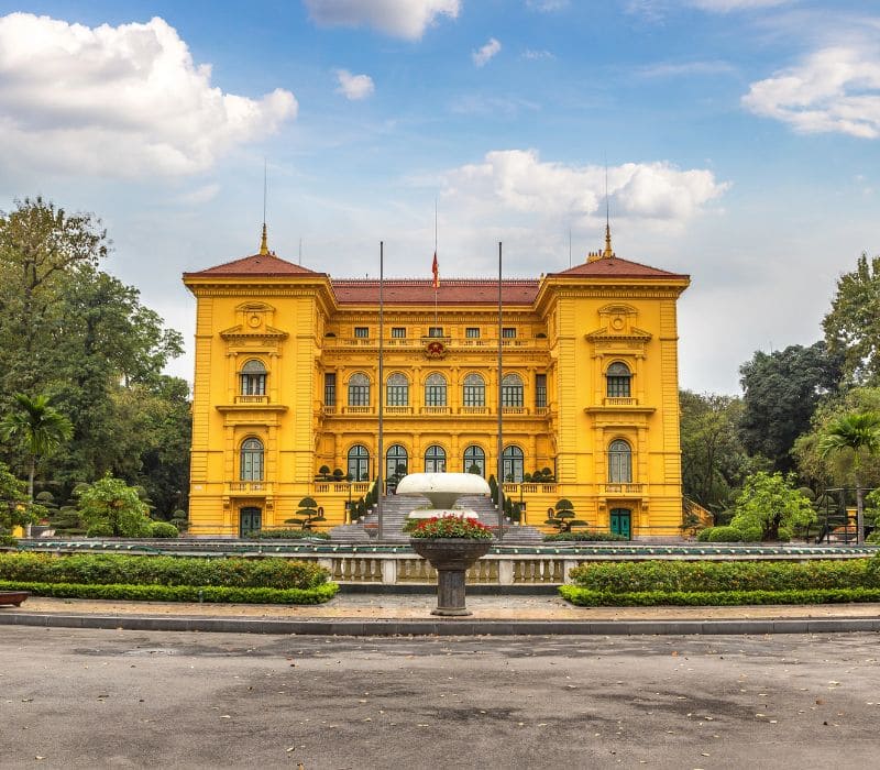 Khu di tích Phủ Chủ Tịch tọa lạc trên địa phận phường Ngọc Hà, Ba Đình, Hà Nội gần lăng Chủ tịch và Quảng trường Ba Đình.