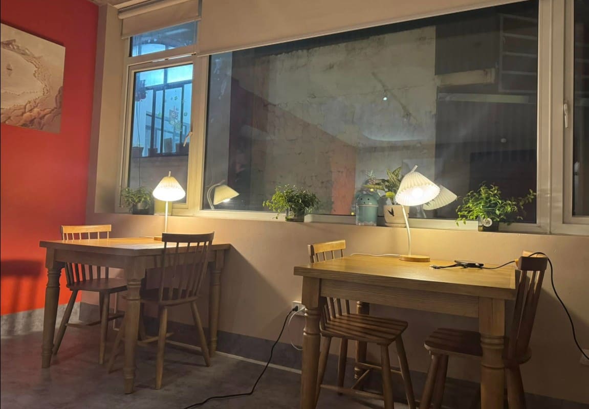 Không Gian Cyra Space – View Cao Ốc Ngắm Phố
