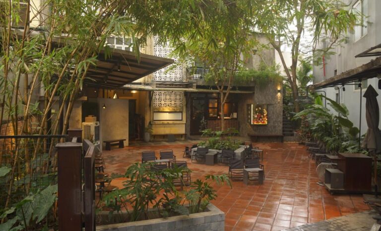 Không gian quán Chấm Cafe - Nét xưa quê, mộc mạc
