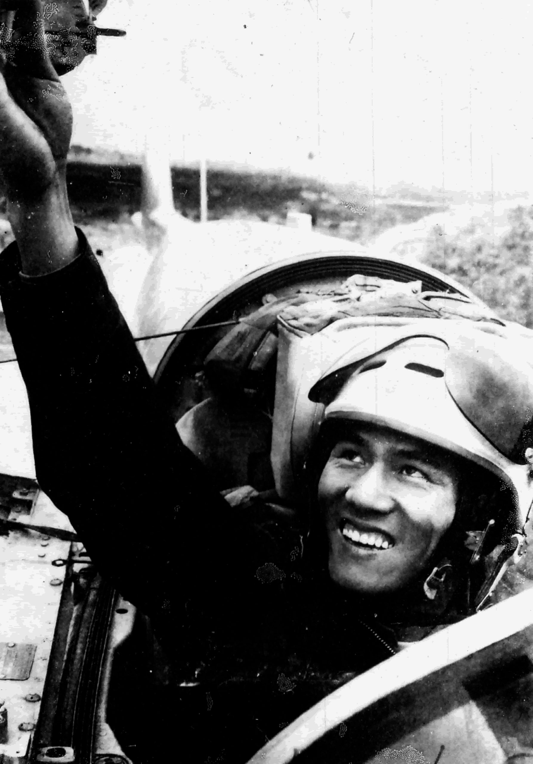 Phạm Tuân làm nên kỳ tích người đầu tiên bắn rơi B52 trong trận địa không đối không