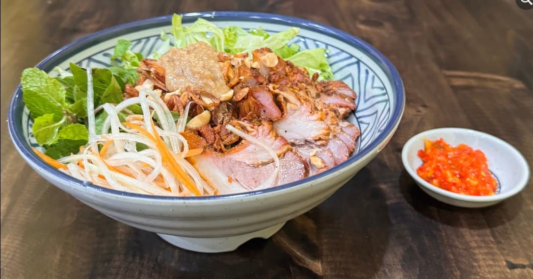 Bún Trộn Xá Xíu 