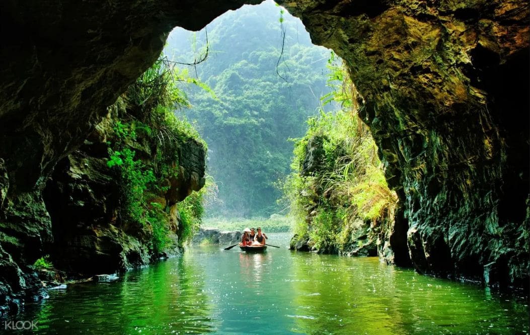 Hang Địa Linh – cửa ngõ của năng lượng đất trời