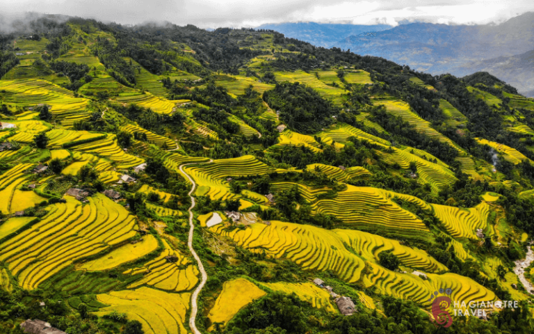 Vẻ đẹp hùng vĩ và nên thơ của Bản Luốc