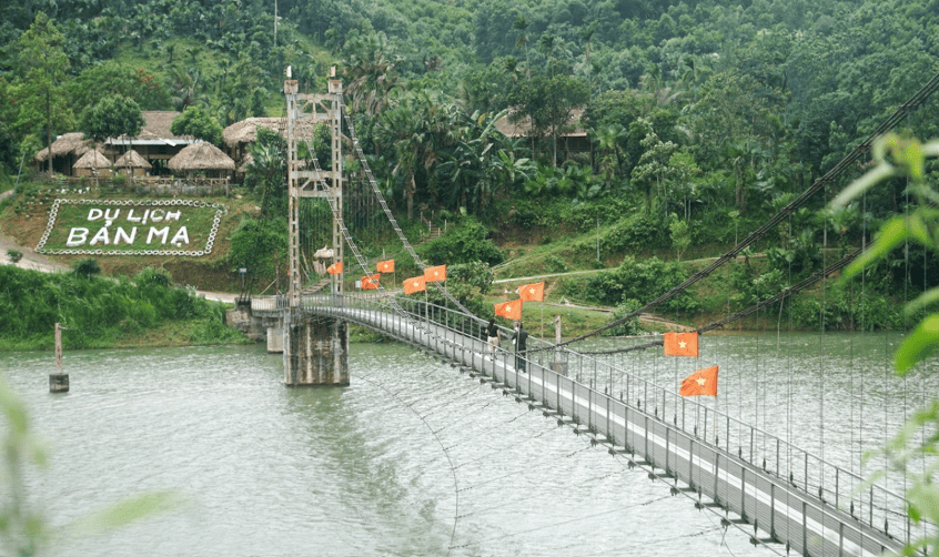 Bản Mạ không chỉ là một điểm đến để nghỉ dưỡng, mà còn là nơi du khách có thể hòa mình vào đời sống cộng đồng,