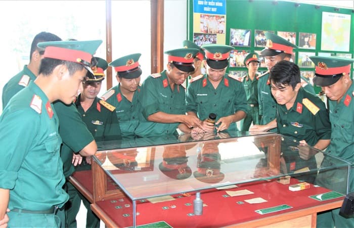 Tầng trệt của Bảo tàng Đồng Nai tập trung giới thiệu hệ sinh thái phong phú và đời sống văn hóa của các cộng đồng dân tộc trong tỉnh