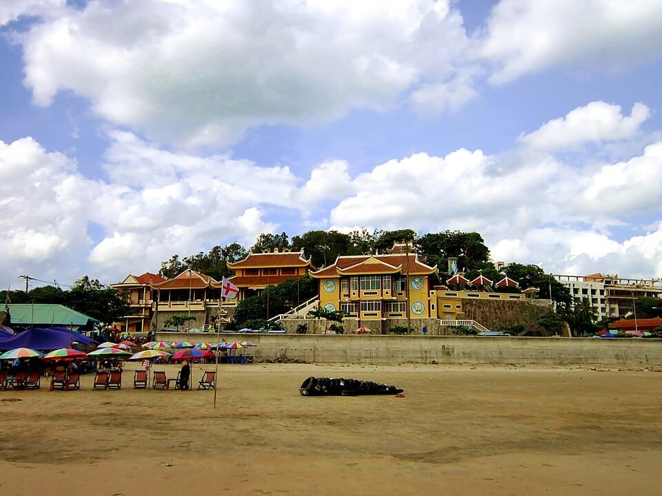 Lịch sử hình thành và trùng tu đền Dinh Cô