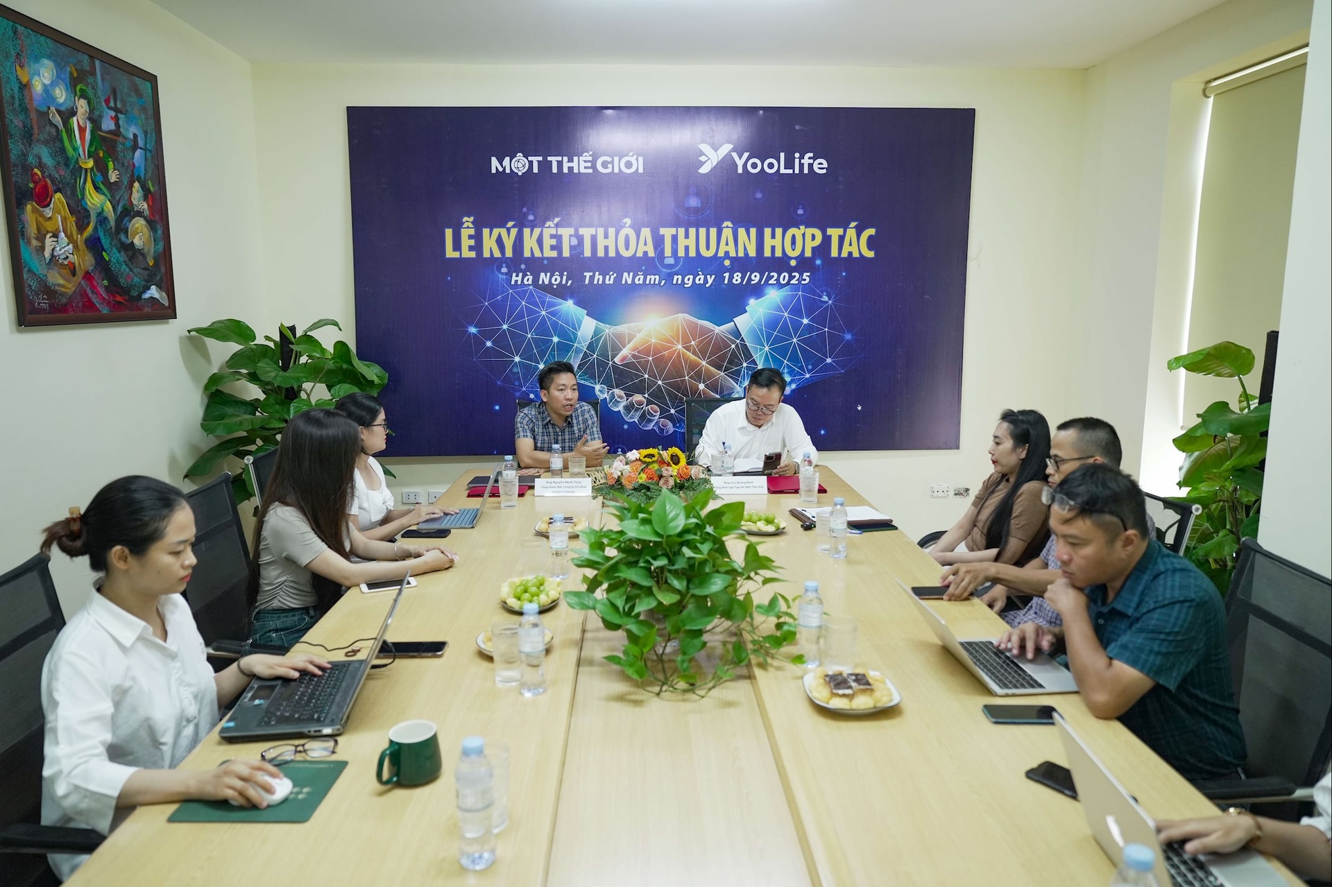 Toàn cảnh lễ ký kết diễn ra trên tinh thần hợp tác cởi mở, hỗ trợ cùng nhau phát triển -Ảnh: Hà Tuấn