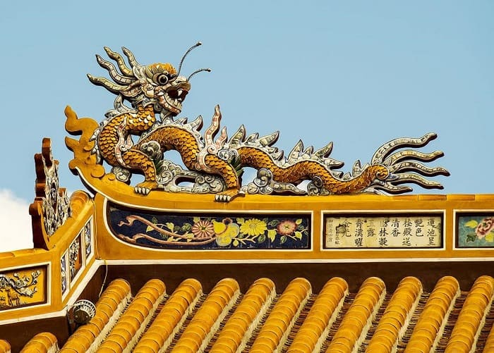 Ngọ Môn Huế, phần đài cổng chính thiết kế tạo nên sự bề thế và uy nghi cho toàn bộ công trình