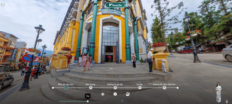 Du khách có thể chiêm ngưỡng toàn cảnh kiến trúc tráng lệ của nhà ga, tuyến tàu hỏa Mường Hoa và thung lũng Tây Bắc