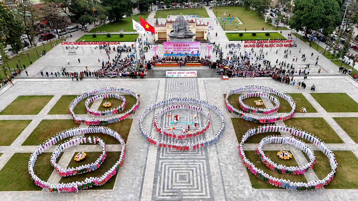 Quảng trường 26/3 – trung tâm nhịp sống thành phố Hà Giang