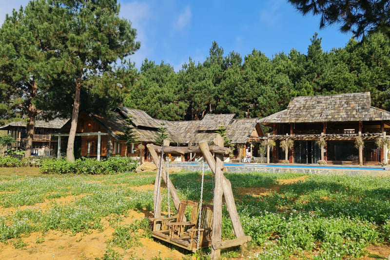 Xung quanh The Nordic Village có gì hấp dẫn?