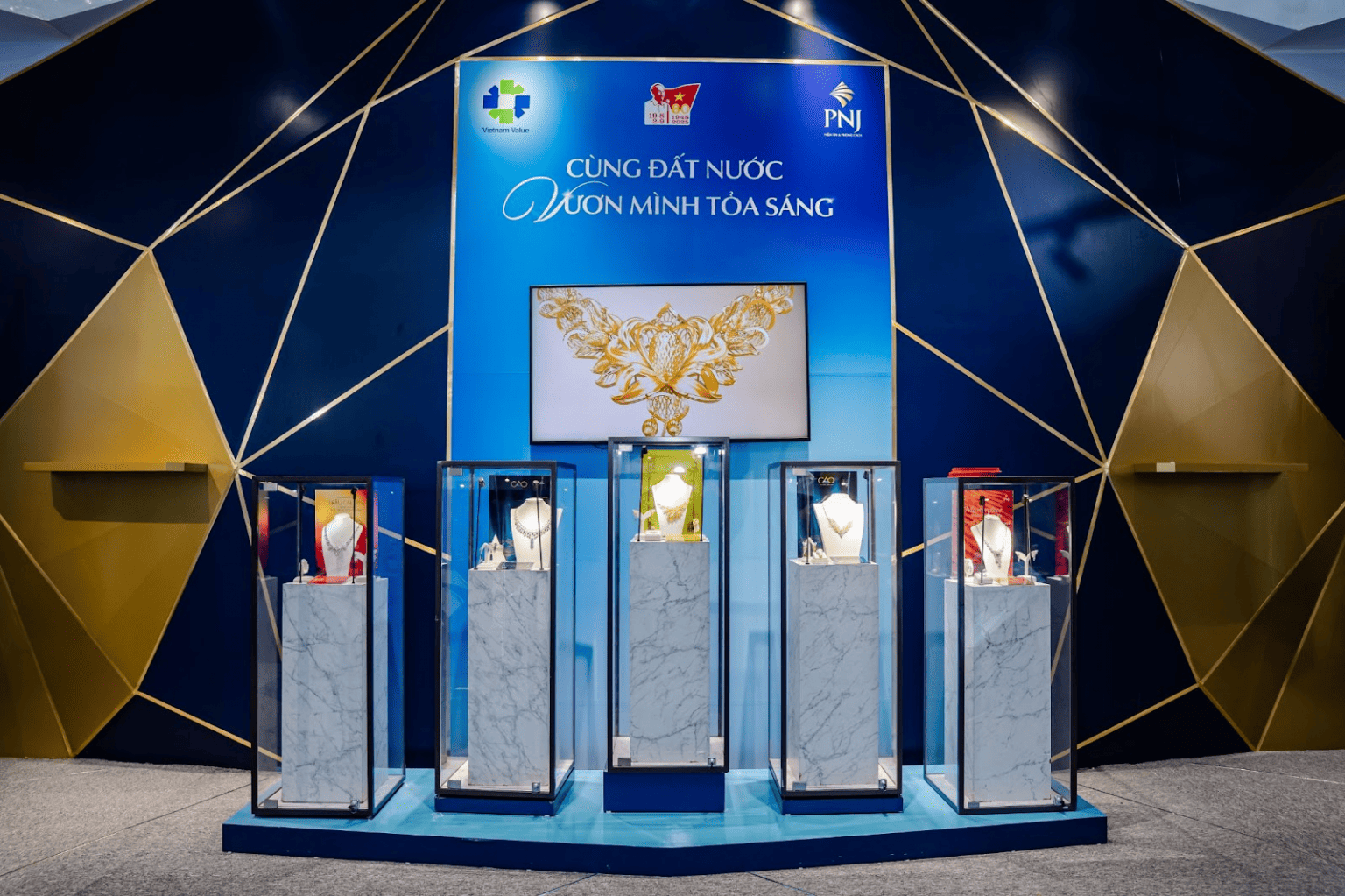 PNJ – Đại diện ngành kim hoàn Việt Nam tại Triển lãm A80