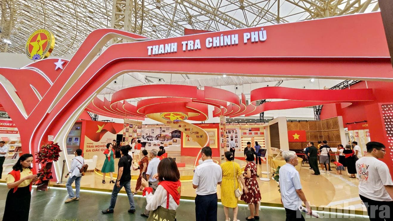 Không gian mở đầu – Dấu ấn khởi nguyên
