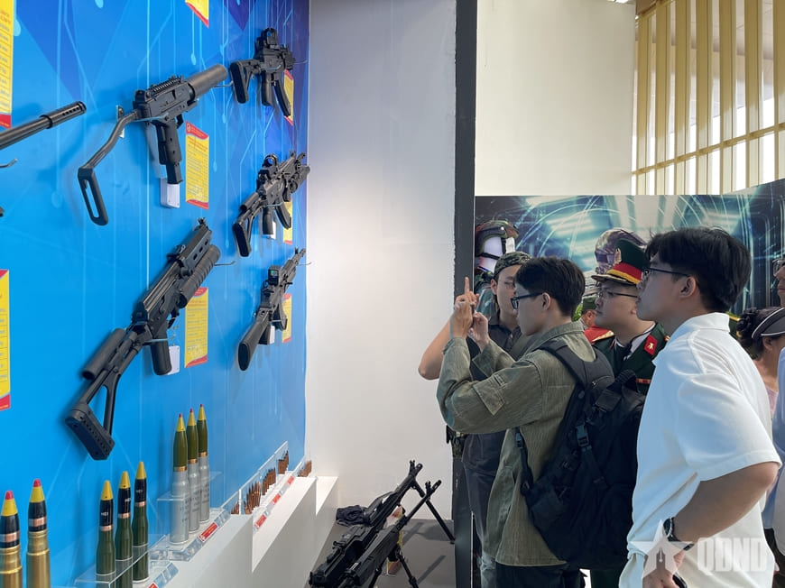 Ý nghĩa của gian hàng bộ quốc phòng và thông điệp lan tỏa