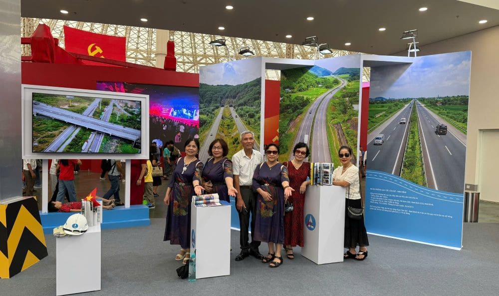 ian trưng bày của VEC có diện tích 180 m², nằm tại phân khu “Các tập đoàn, tổng công ty Nhà nước”,