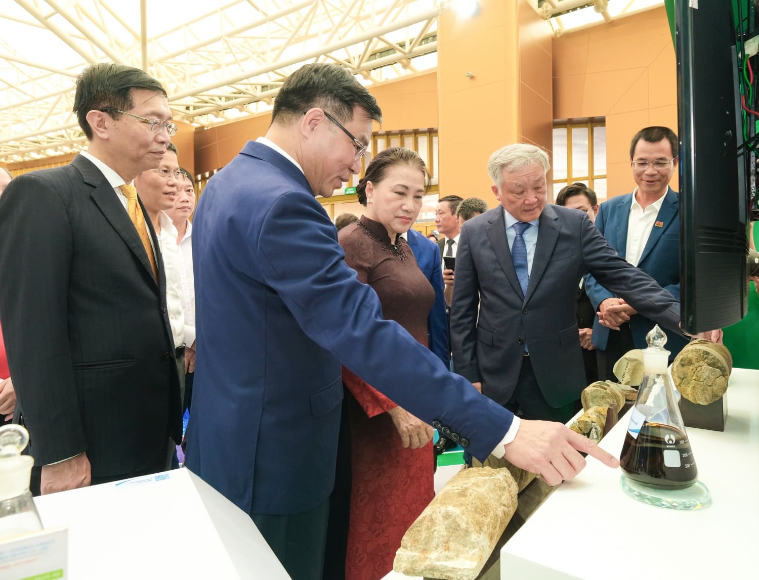 Không gian trưng bày hiện đại – Tái hiện chặng đường năng lượng Việt