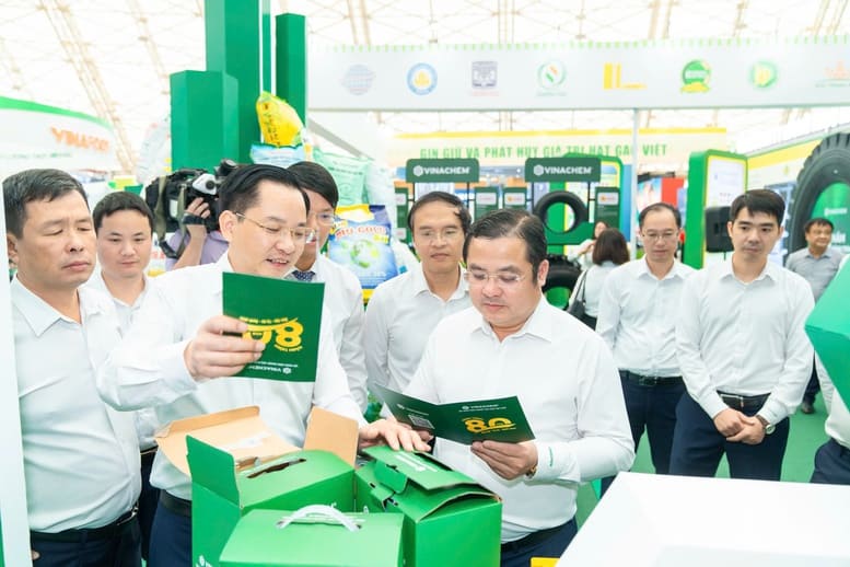 Hành trình 56 năm của Tập đoàn Hóa chất Việt Nam