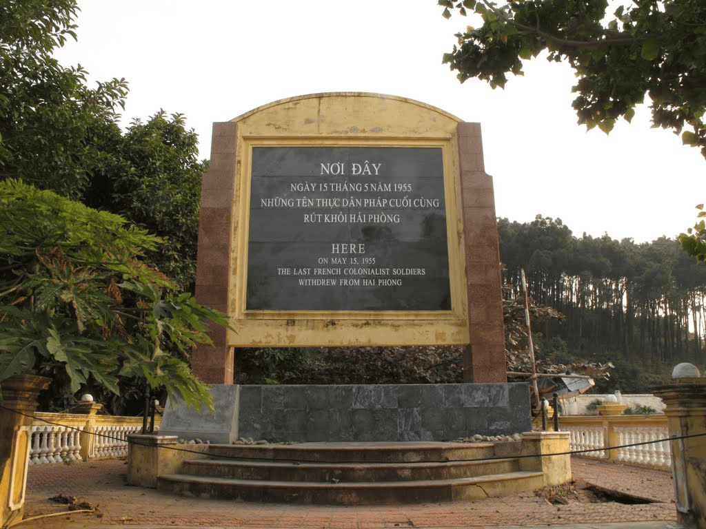 Hải Phòng không chỉ được biết đến là thành phố hoa phượng đỏ, nơi có những bãi biển xinh đẹp, những khu du lịch sầm uất