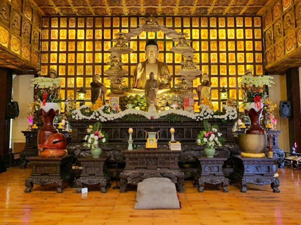 Kiến trúc chùa Từ Quang Bình Chánh – Đậm nét Bắc Tông truyền thống