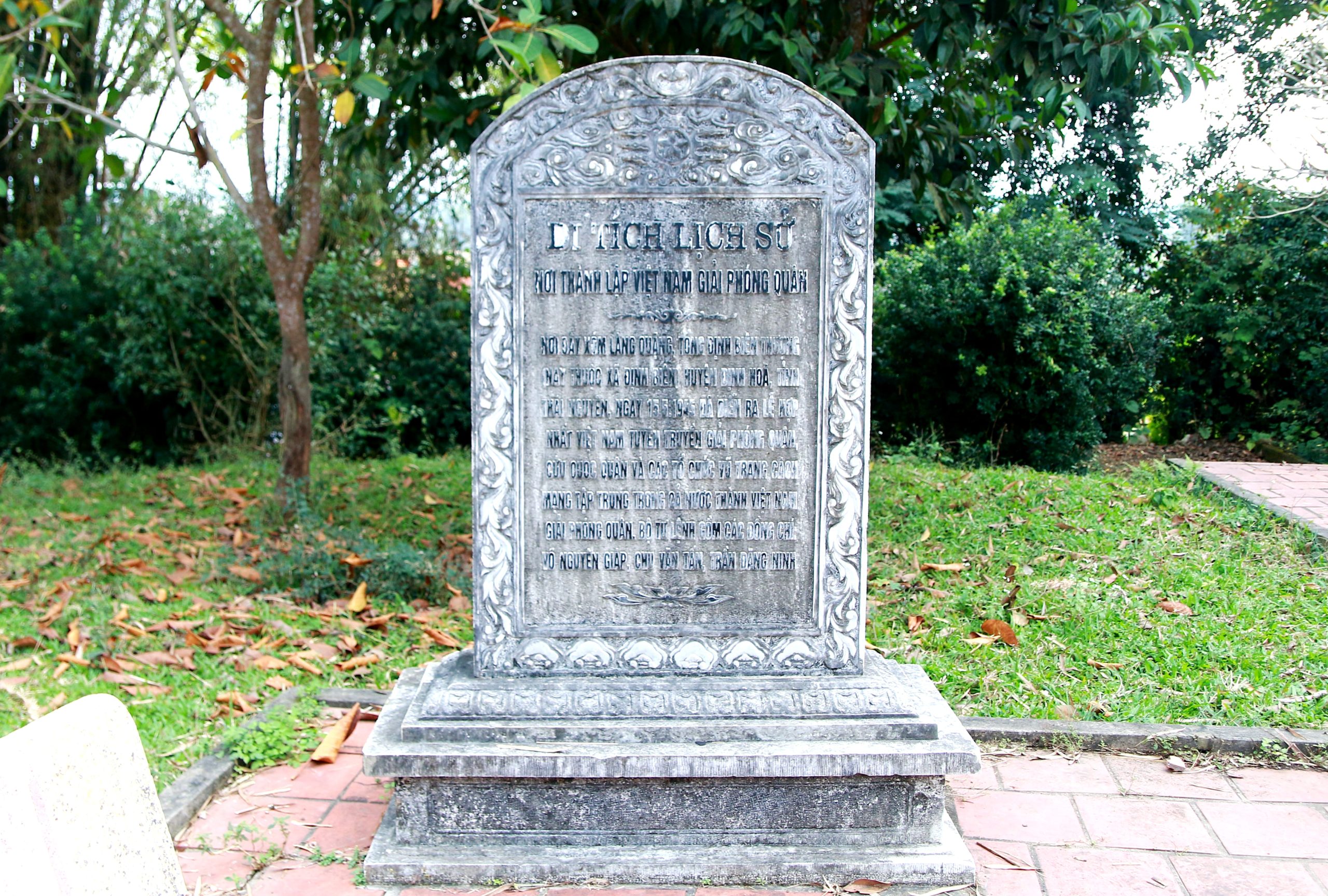 Sự kiện lịch sử trọng đại tại Đình Làng Quặng