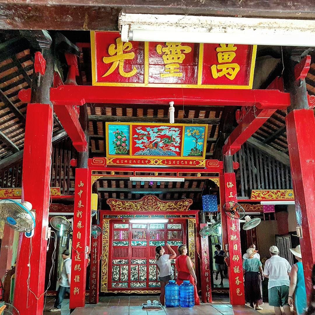 Dinh Vạn Thủy Tú có sức sống bền bỉ qua hàng trăm năm