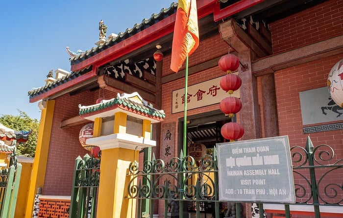 Hàng năm, Hội quán Hải Nam diễn ra lễ hội tưởng niệm long trọng