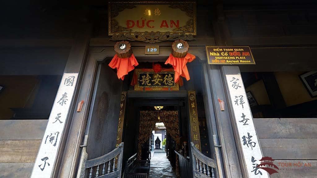 Đức An được thiết kế với mặt tiền hướng ra phố