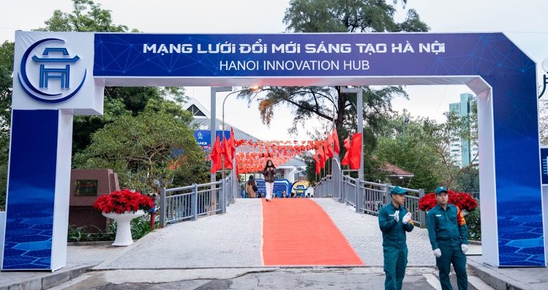 Sự kiện được tổ chức tại Cung Thanh niên Hà nội với sự tham gia của ban lãnh đạo thành phố.