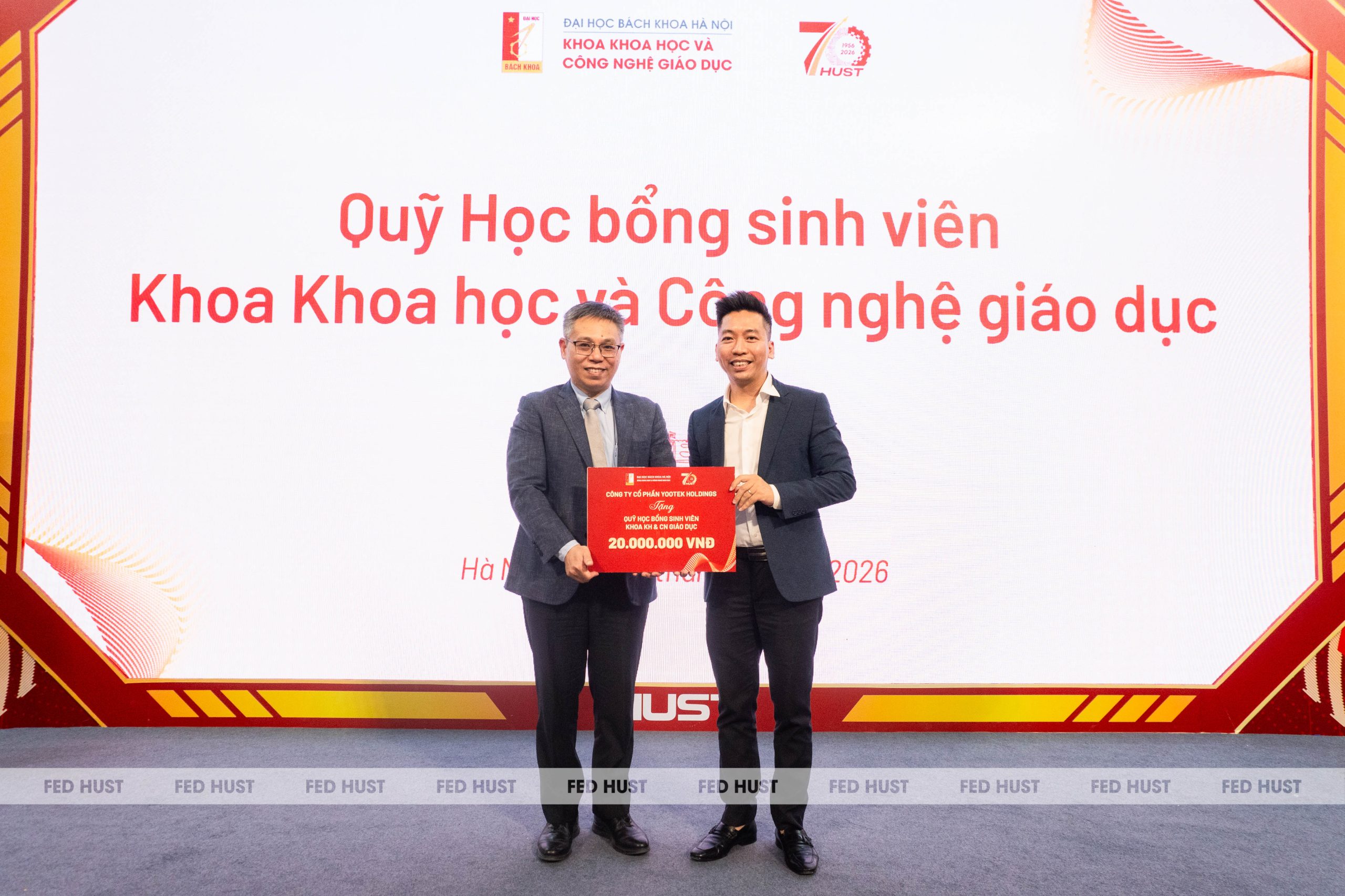 Trao tặng học bổng