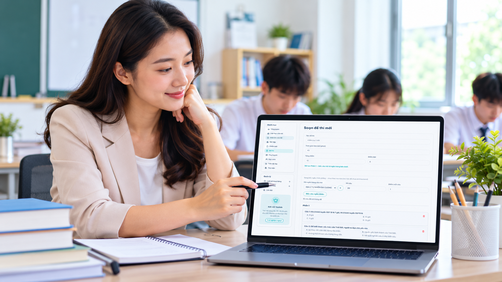 Giáo viên sử dụng giao diện soạn đề thi YooBook với ngân hàng câu hỏi K12 trên máy tính